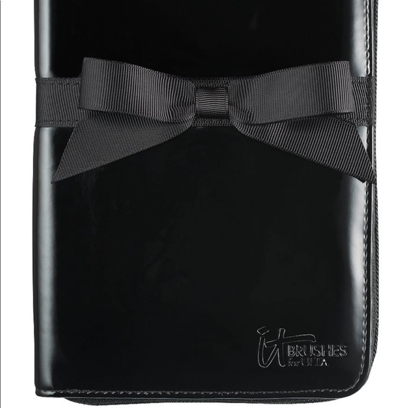 It brushes from Ulta - Picture 2 of 8